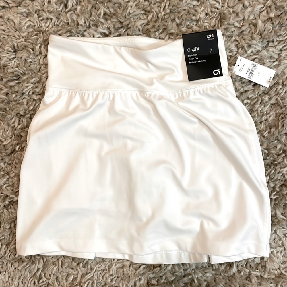 Gap XXS skirt with shorts